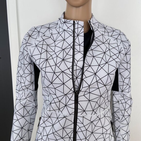 Karma Athletics White & Black Geometric Full-Zip Womens Jacket Lightweight Activ - Picture 4 of 16